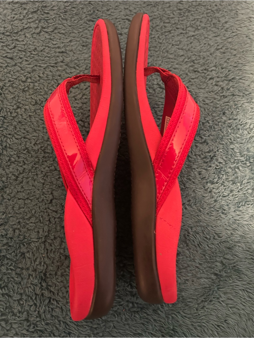 Vionic Red Women's Flip Flop Sandals - Picture 7 of 7